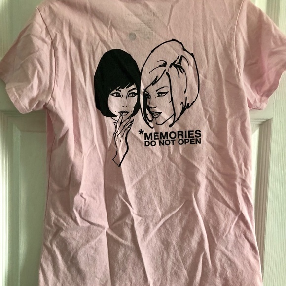 Chainsmokers Memories Do Not Open Tour Shirt Pink - M - Picture 2 of 5